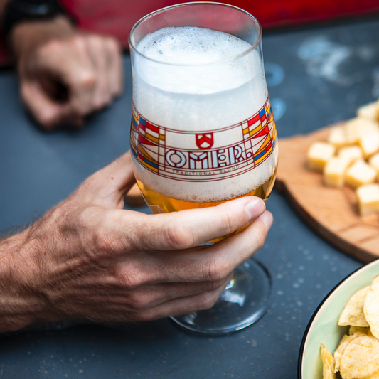 OMER. Verre design par Kimpe