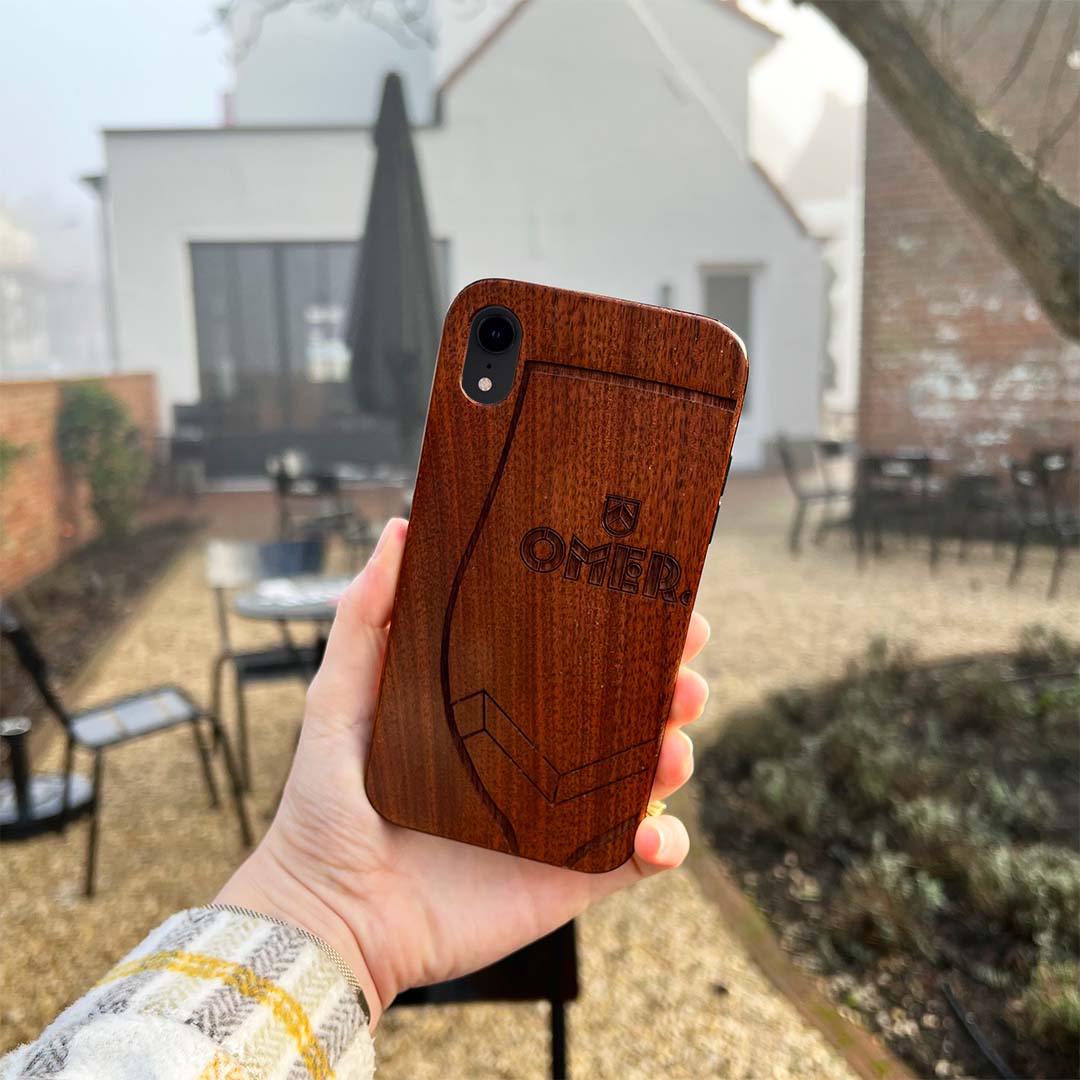 Coque iPhone OMER. (divers modèles)
