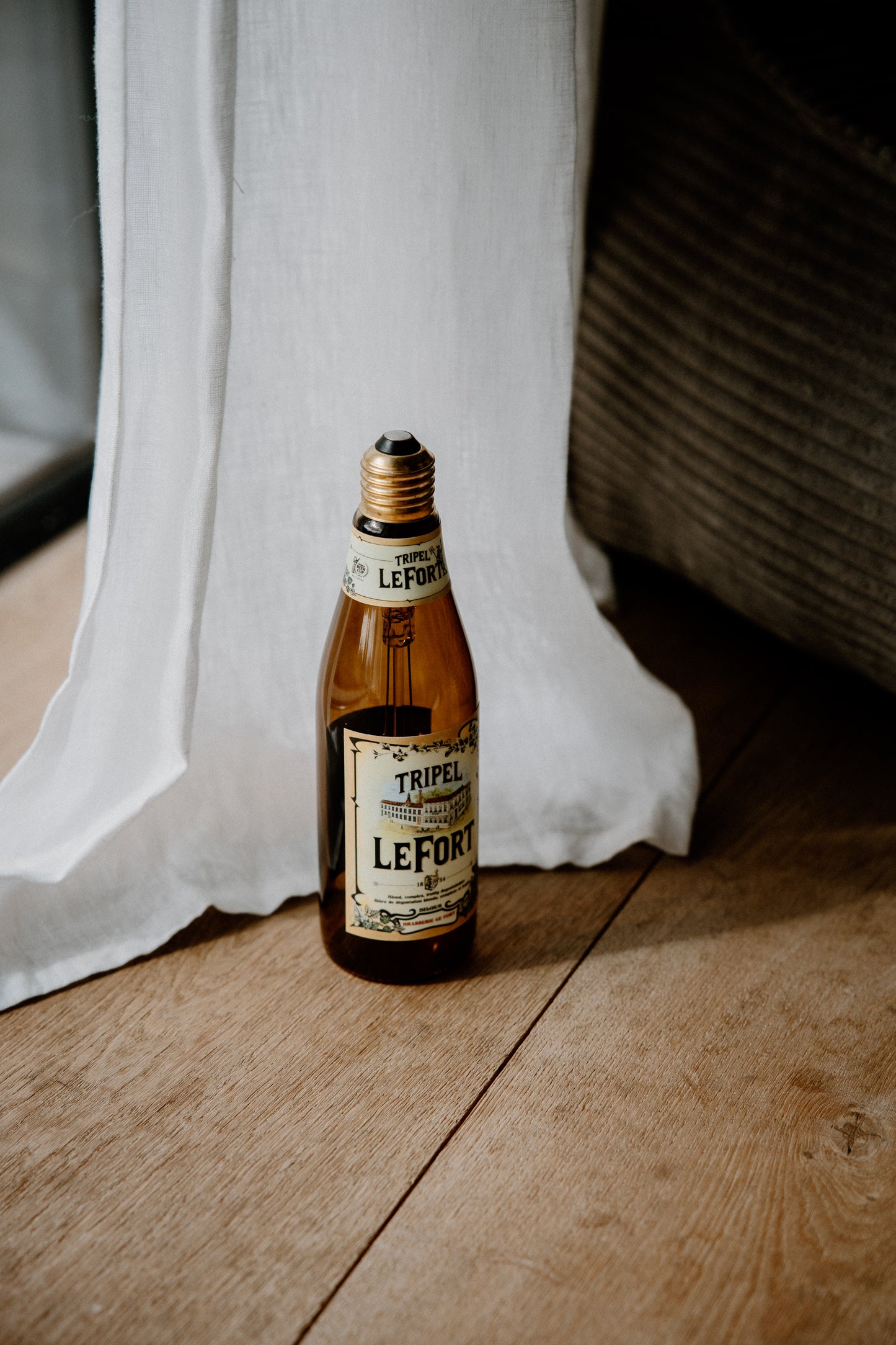 Tripel LeFort light bulb